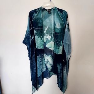 Vivante by VSA Blue Watercolor pool cover-up OSFM Travel Beach Vacation Flowy